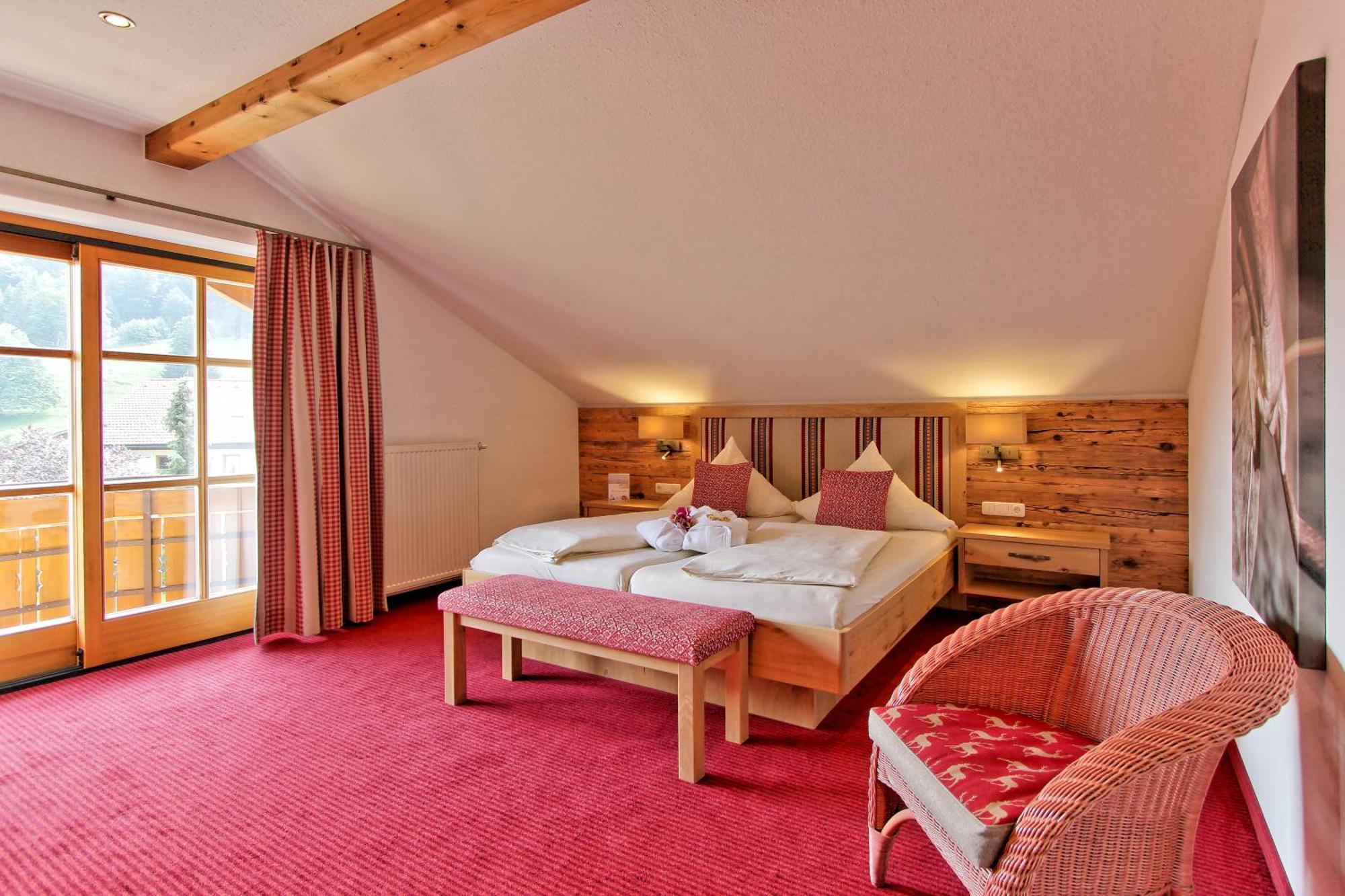 Landhotel Berghof Bad Hindelang Exteriör bild